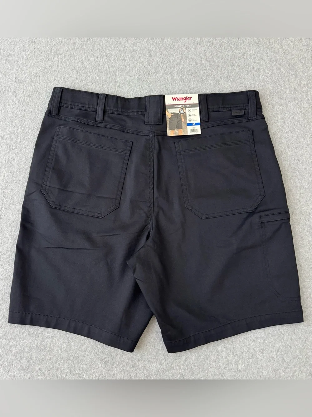 Wrangler Utility Shorts Mens 36 Black Performance Stretch Flex Waistband NWT